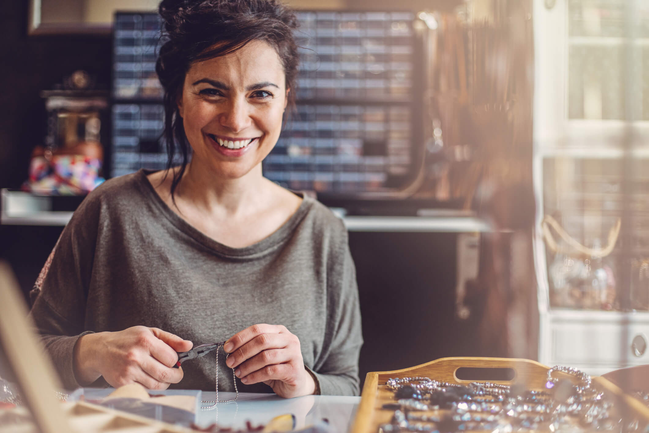 Afinal, por que ter um mix de produtos no meu negócio de semijoias?