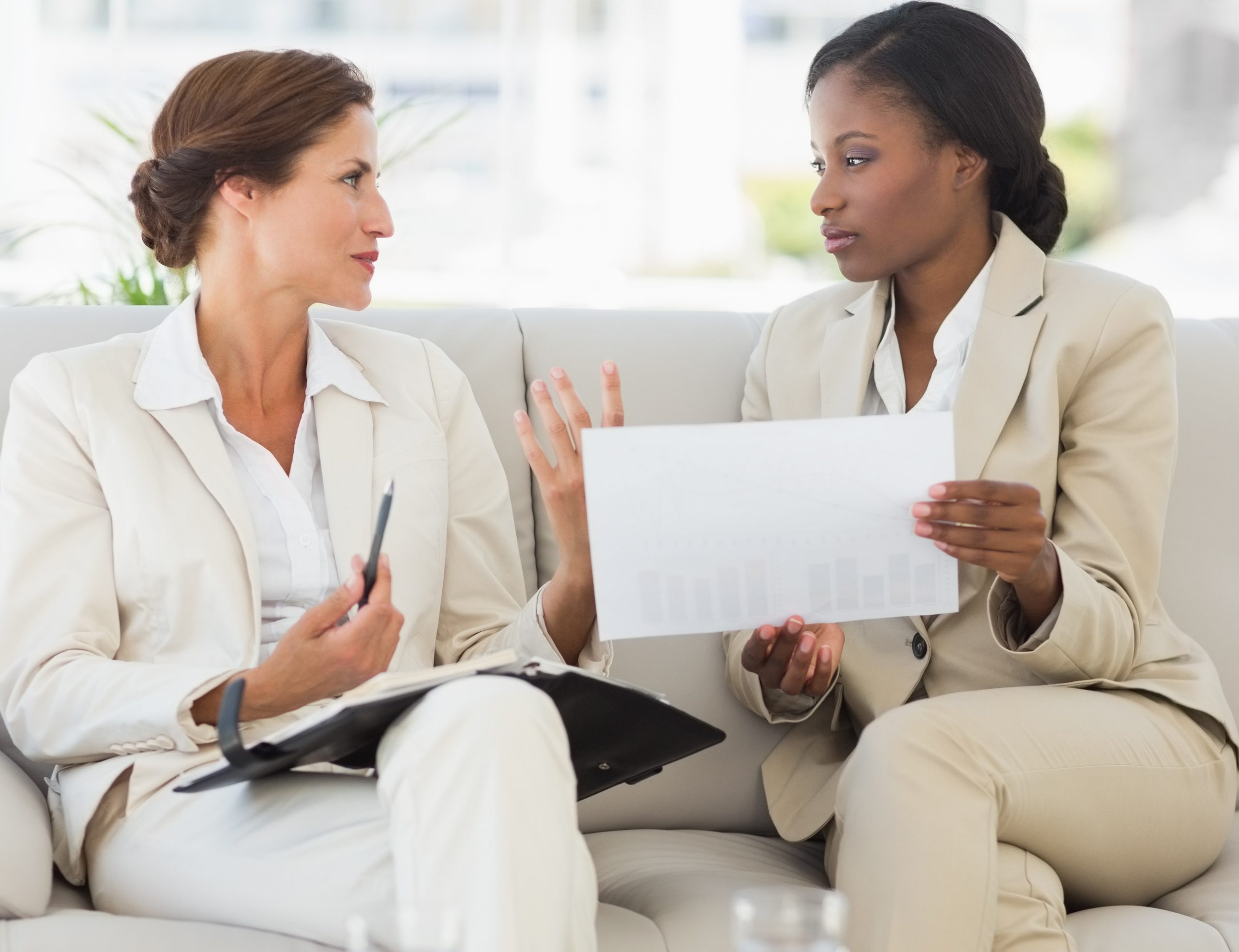 Saiba como se tornar um revendedor(a) de semijoias de sucesso